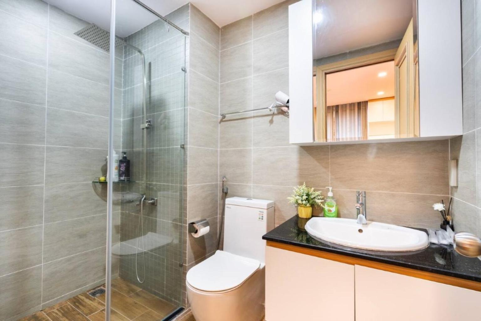 The Rivergate Apartments & Condo Saigon Хошимін Екстер'єр фото
